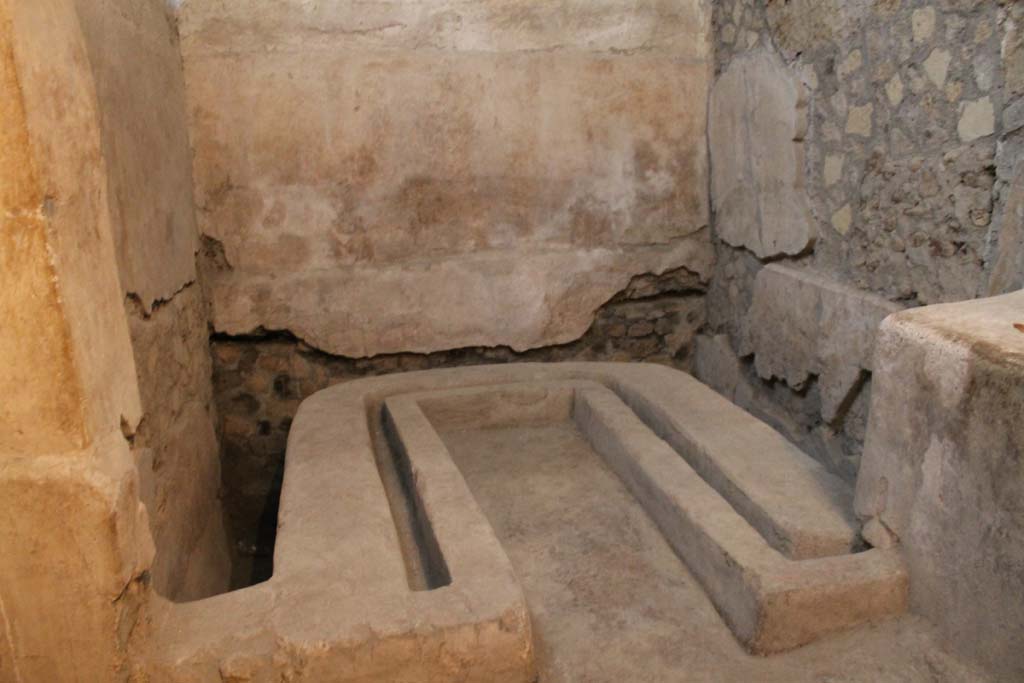 Oplontis Villa of Poppea, March 2014. Room 48, looking north across latrine. 
Foto Annette Haug, ERC Grant 681269 DÉCOR.
