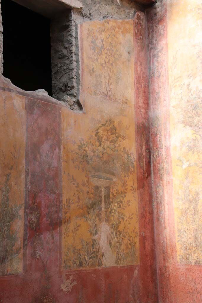 Oplontis Villa of Poppea, September 2021.
Room 70, detail from west wall in north-west corner. Photo courtesy of Klaus Heese.