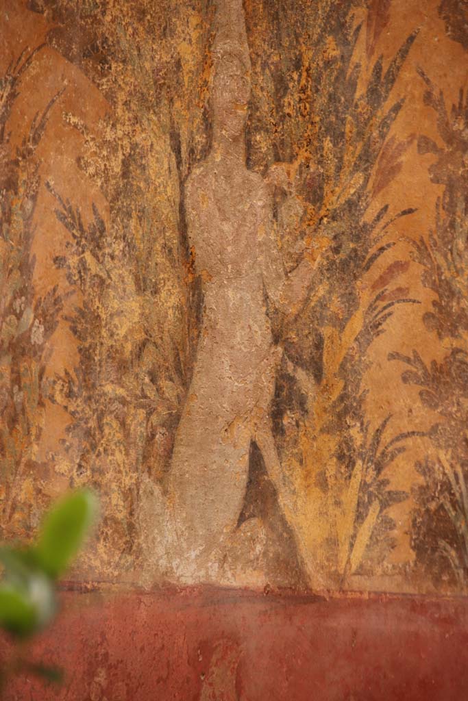 Oplontis Villa of Poppea, October 2020. Room 70, north end of east wall, detail of fountain support for square fountain.
Photo courtesy of Klaus Heese.