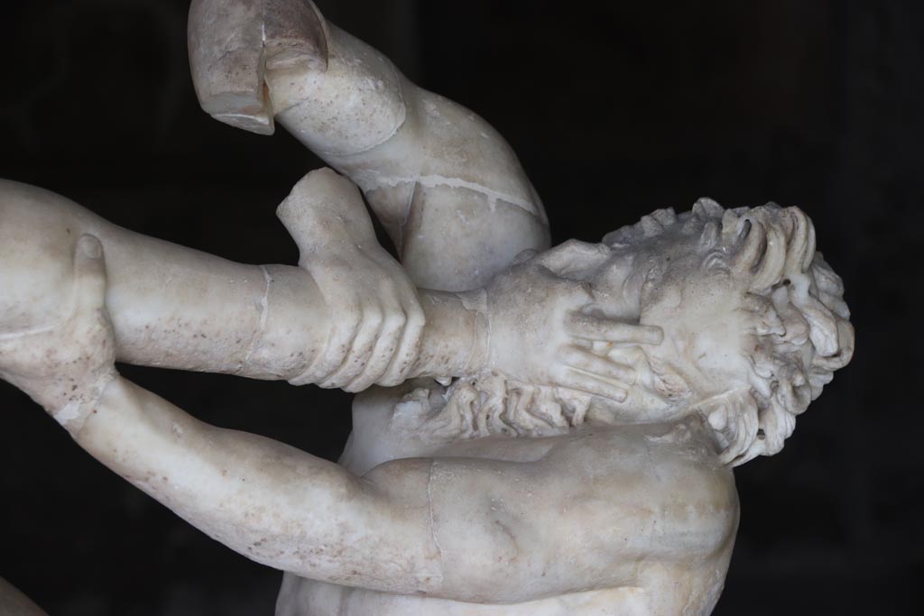 Villa of Poppaea, Oplontis, October 2023. Room 74, detail from statue of Satyr and Hermaphrodite. Photo courtesy of Klaus Heese.