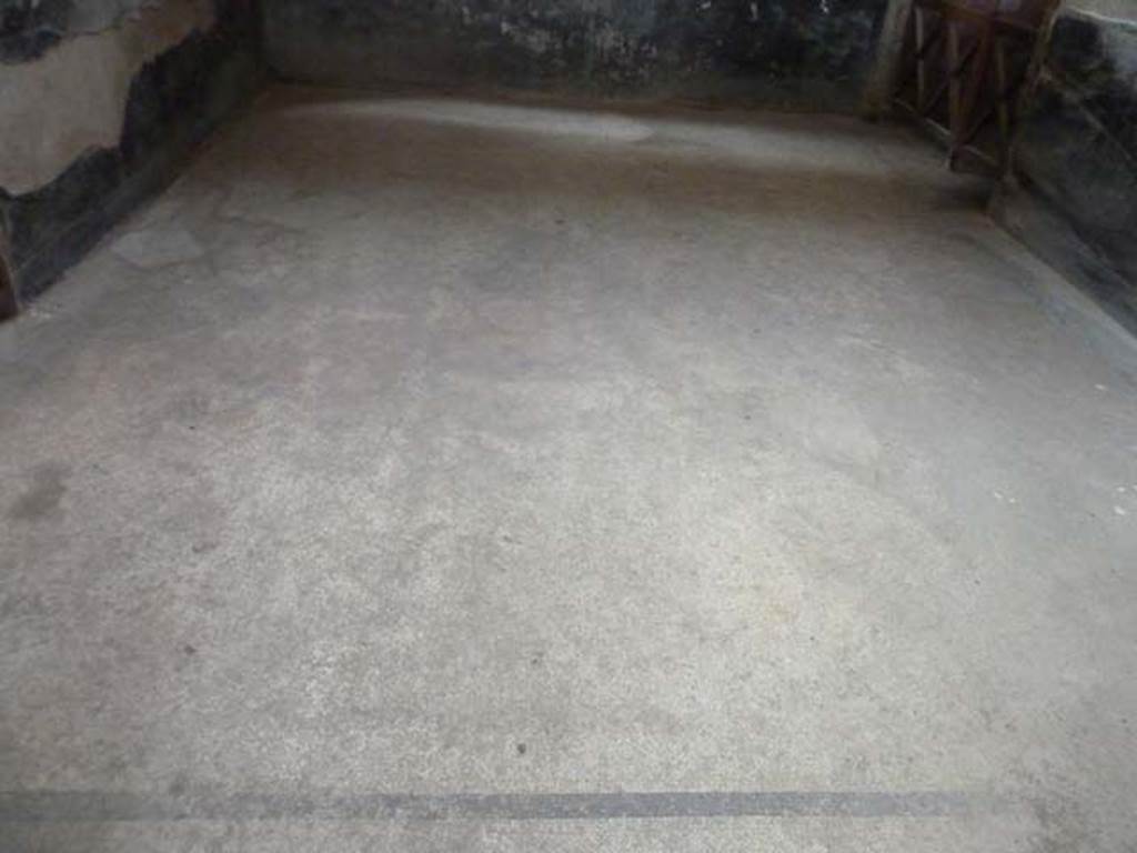 Oplontis, September 2015. Room 93, looking west across floor.