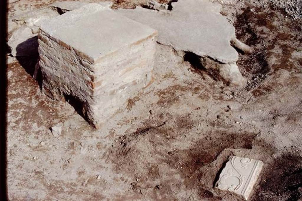 Oplontis, c.1984. Small base 3, which the herm of Hercules was found on, with root-cavity nearby.
Source: The Wilhelmina and Stanley A. Jashemski archive in the University of Maryland Library, Special Collections (See collection page) and made available under the Creative Commons Attribution-Non Commercial License v.4. See Licence and use details.
Oplo0030
