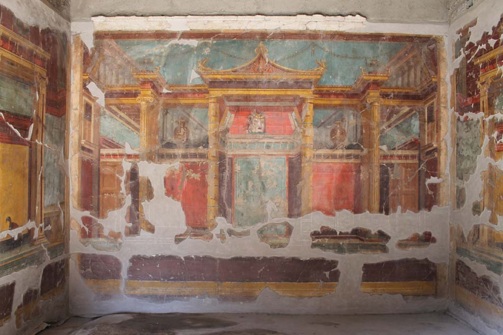 Oplontis Villa of Poppea, March 2014. Room 23, looking towards west wall from larger doorway onto Portico 24. 
Foto Annette Haug, ERC Grant 681269 DÉCOR.

