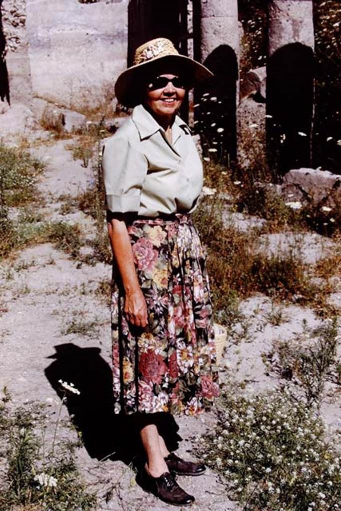 Oplontis, Villa of Lucius Crassius Tertius. 1978. Wilhelmina Jashemski in area 20 at the villa. 
Photo by Stanley A. Jashemski.   
Source: The Wilhelmina and Stanley A. Jashemski archive in the University of Maryland Library, Special Collections (See collection page) and made available under the Creative Commons Attribution-Non Commercial License v.4. See Licence and use details.
J78f0615
