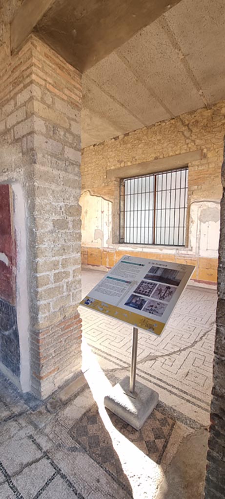 Stabiae, Villa Arianna, December 2023.
Room 12, doorway from room 11. Photo courtesy of Miriam Colomer.
