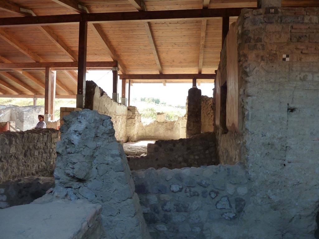 Stabiae, Villa Arianna, September 2015. Room 28, looking west towards room 31, the tepidarium.