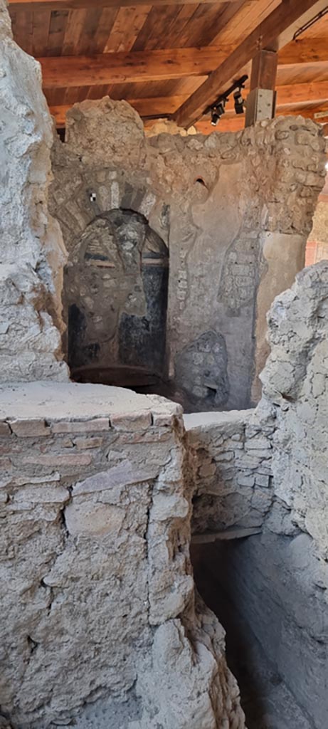 Stabiae, Villa Arianna, December 2023.
Room 28, looking south towards room 30, the laconicum (sauna). 
Photo courtesy of Miriam Colomer.
