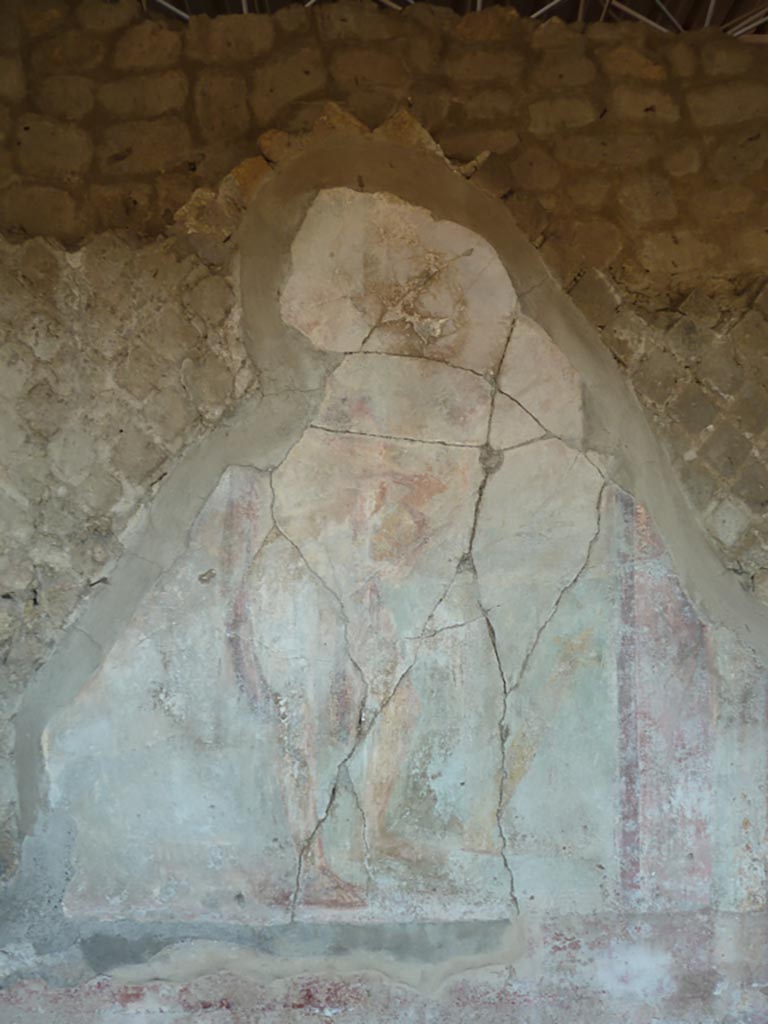 Stabiae, Villa Arianna, September 2015. Room 17, central painting from south wall.