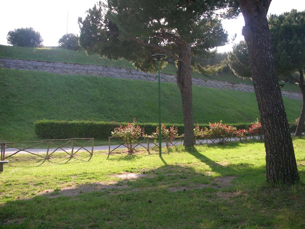 City Walls on east side of Pompeii. May 2010. Looking west. Photo courtesy of Ivo van der Graaff.