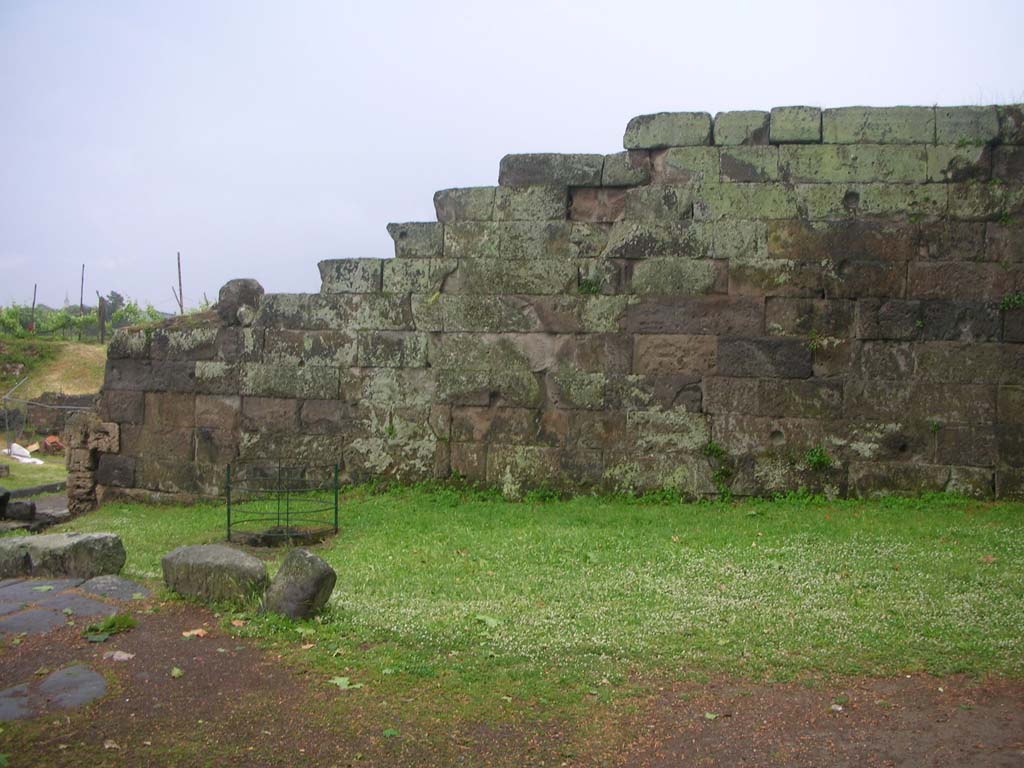 City Walls on west side of Vesuvian Gate, Pompeii. May 2010. Looking south to exterior City Wall.  Photo courtesy of Ivo van der Graaff.