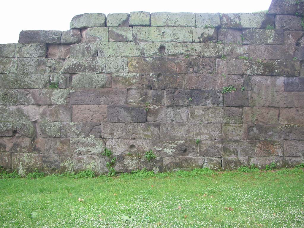 City Walls, Pompeii. May 2010. 
Looking south to detail of north wall on west side of Vesuvian Gate. Photo courtesy of Ivo van der Graaff.
